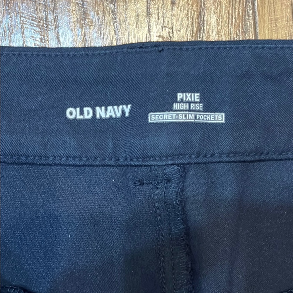 Old Navy Pixie High Rise pants - Picture 2 of 4